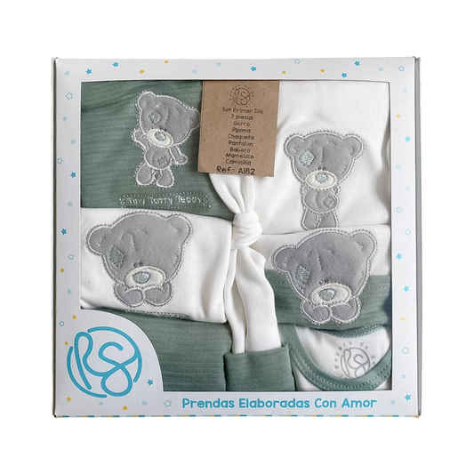 Tierno Osito de Bienvenida- Set Primer Día 7 Piezas Verde Hoja
